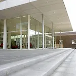 & Konference