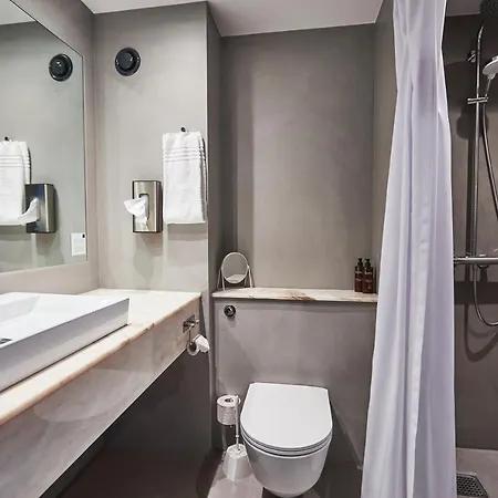 - Hotel&konferencecenter Hotel 4*