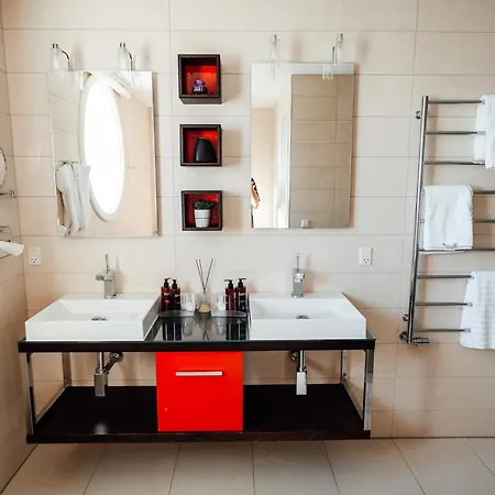 & Konference Hotel 4*