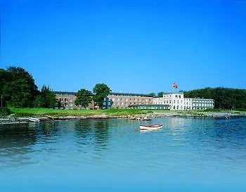 & Konference 4*