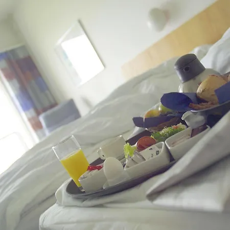 - Hotel&konferencecenter Hotel