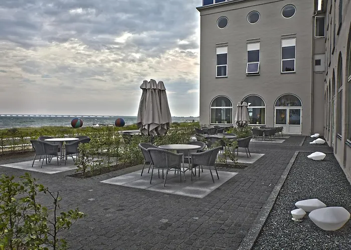 & Konference Отель 4*